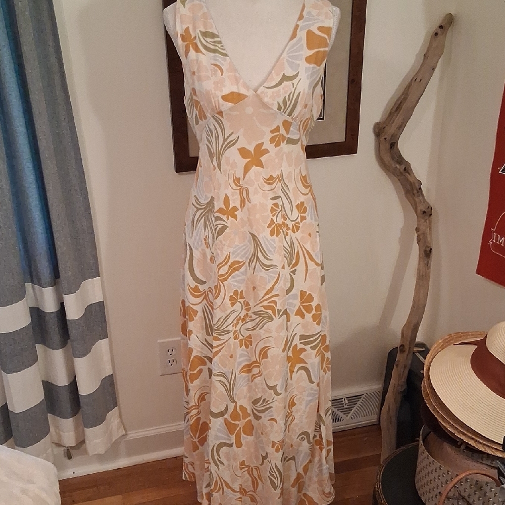 Elegant Floral Maxi Dress - Orange and Green